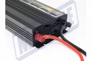 MP56150 POWER INVERTER WITH USB 1500W 12V/230V